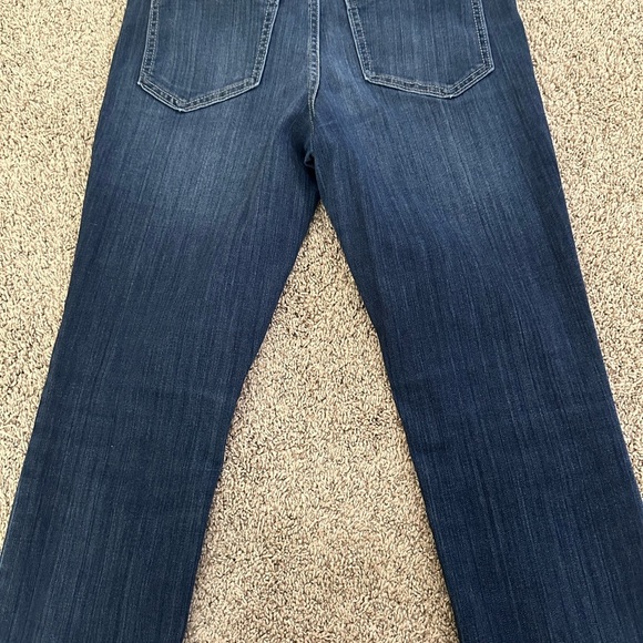 Simply Vera Classic Capri blue Jeans. - Picture 8 of 9